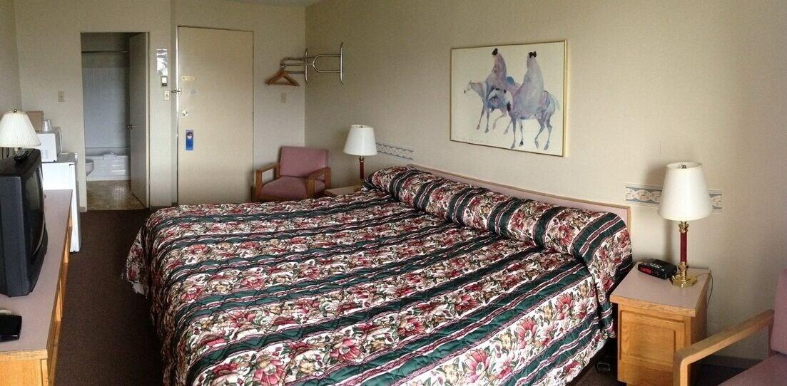 קמלופס Hospitality Inn מראה חיצוני תמונה