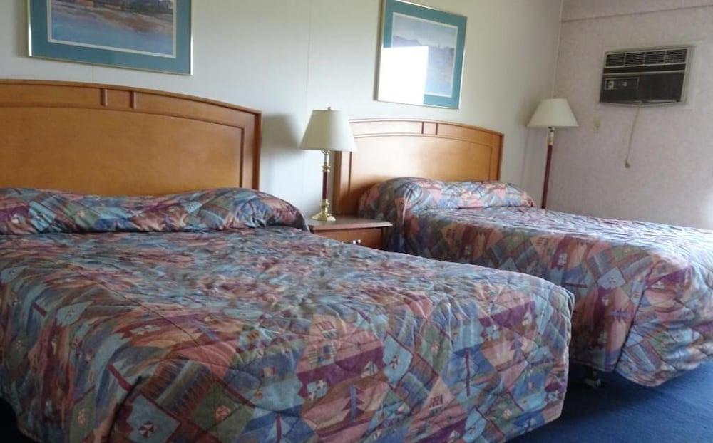 קמלופס Hospitality Inn מראה חיצוני תמונה