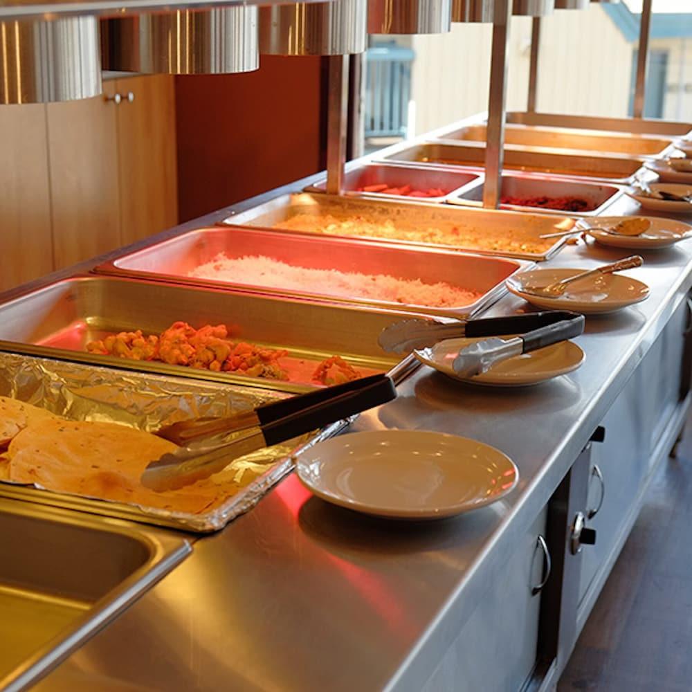 קמלופס Hospitality Inn מראה חיצוני תמונה