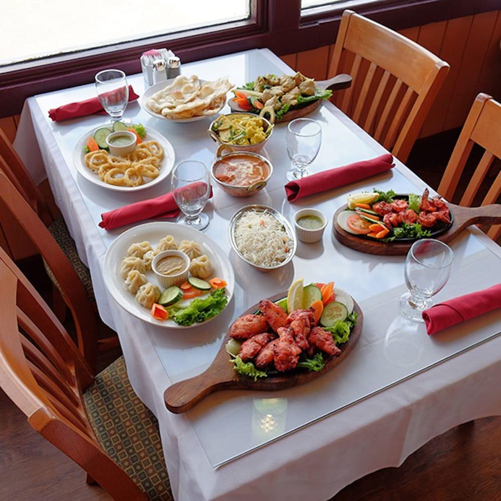 קמלופס Hospitality Inn מראה חיצוני תמונה