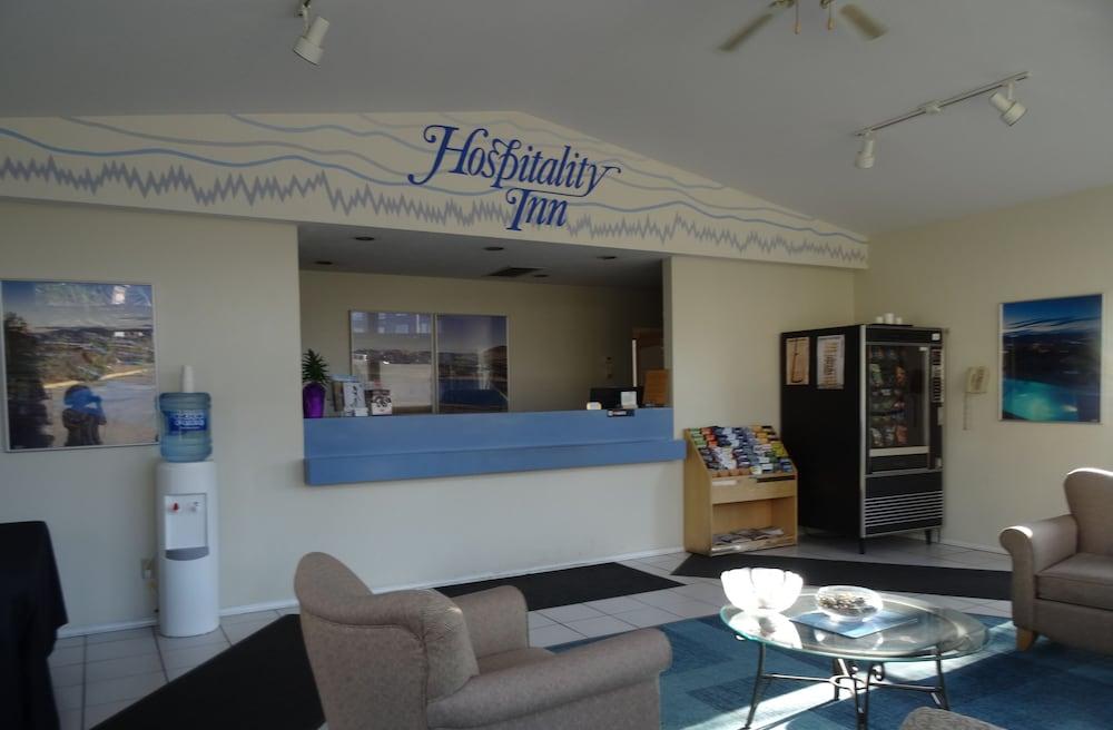 קמלופס Hospitality Inn מראה חיצוני תמונה